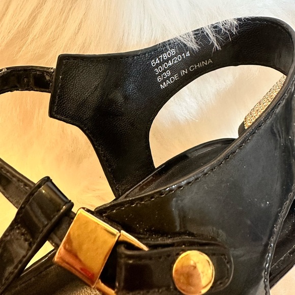 River Island Women's Black and gold diamond heels Sandals - Picture 4 of 9